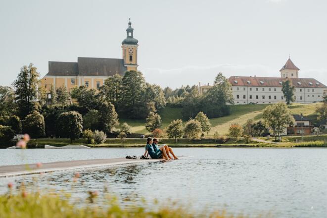 Radfahrer auf dem Badesee Waldhausen