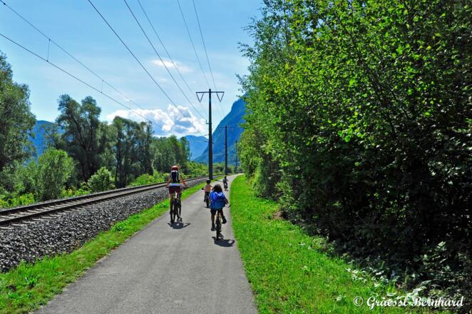 Familienradeln am Drauradweg durch das Oberdrautal.