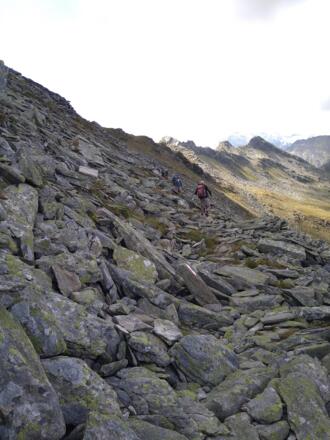 Blokkenveld van de Stubnerkogel naar de Miesbichlscharte
