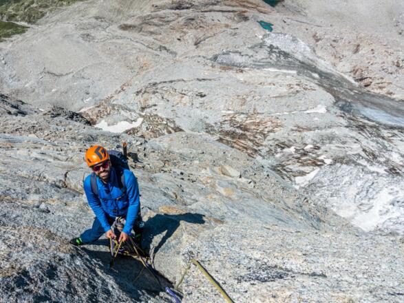 Erst im letzten Teil der Fußsteinkante können wir in der Sonne klettern.
