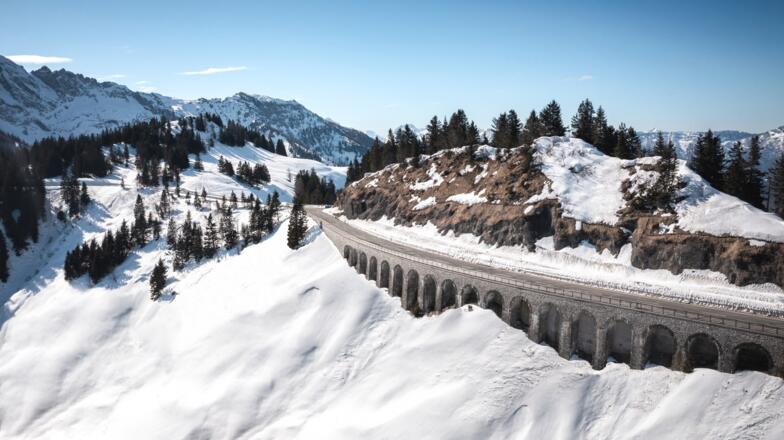 Die Scheitelstrecke der Rossfeld Panoramastraße im Winter