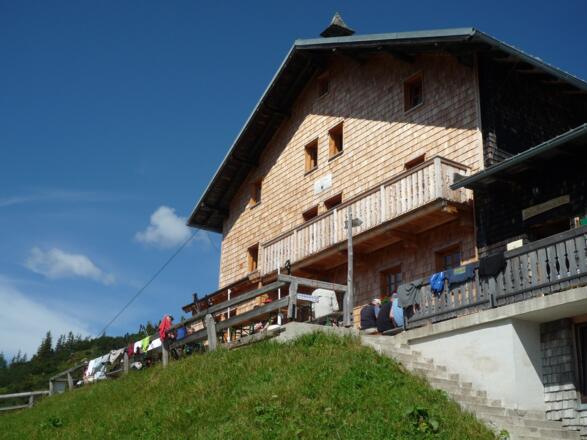 Ankunft am Carl-von-Stahl-Haus.