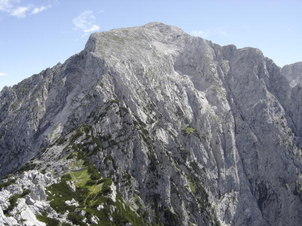Der Hohe Göll mit seiner zerklüfteten Nordflanke.