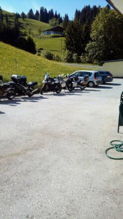 32293362_414211135707873_1317961365326921728_o