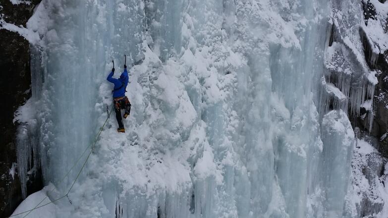 im Vorstieg in der 2. Seillänge