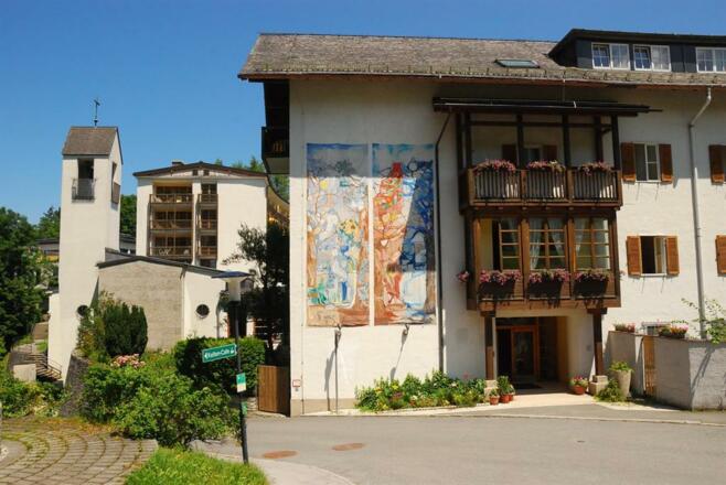 Blick auf die Kapelle