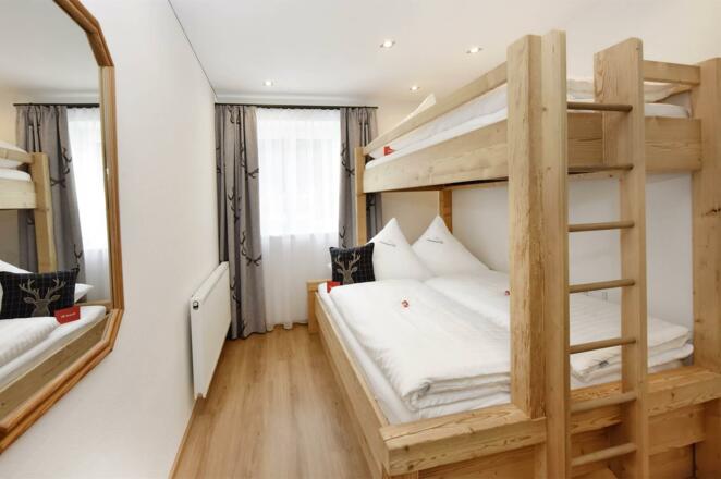 Schlafzimmer 3 Bett