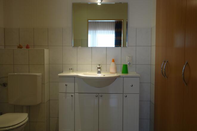 Badezimmer mit Dusche