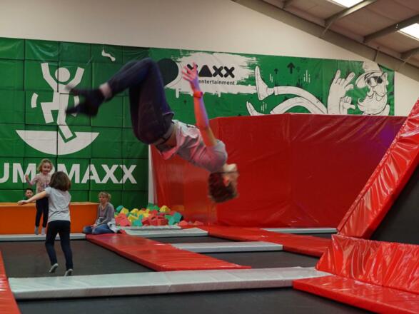 Indooraction Funnymotion Play Jump Lasertag