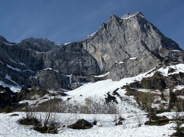 Der erste Aufschwung unter der Eiskarlspitze