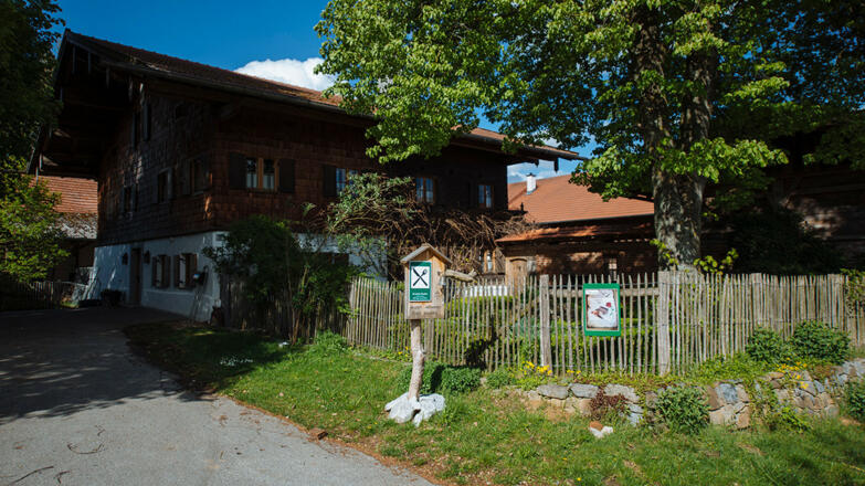 hausberghof hof 01 slider