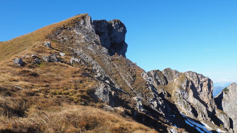 SW-Gipfel ~2240m von der Scharte aus