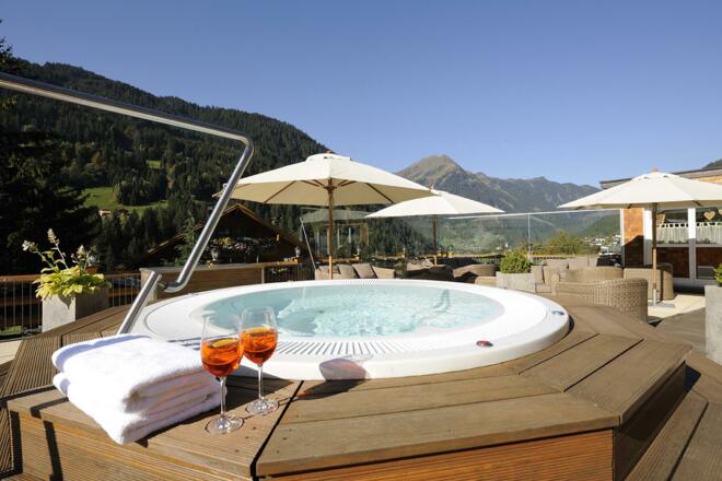 Mitbenützung Relaxterrasse mit Außenwhirlpool