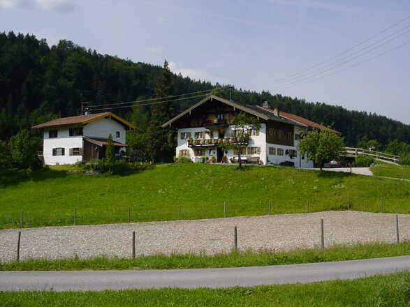 https://images.im-web.de/objekt_pics/obj_full_28368_012.jpg