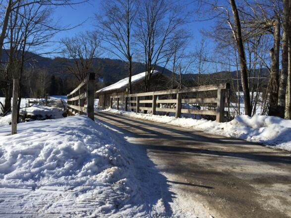 Bei Rückrunde Brücke queren.
