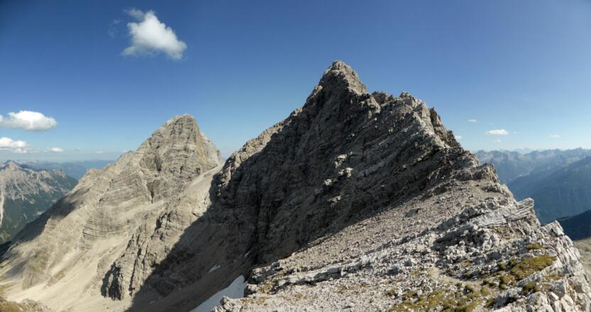 Bretterspitze (mit Westgrat) und Urlbleskarspitze - re nach li, von Gliegerkarspitze