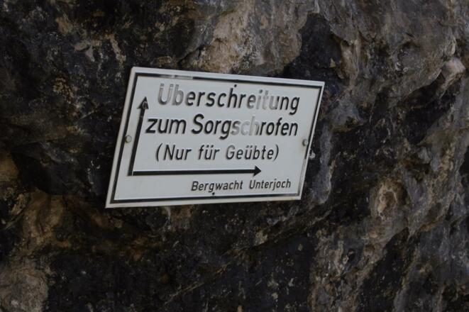 Hinweisschild &quot;nur für Geübte&quot;