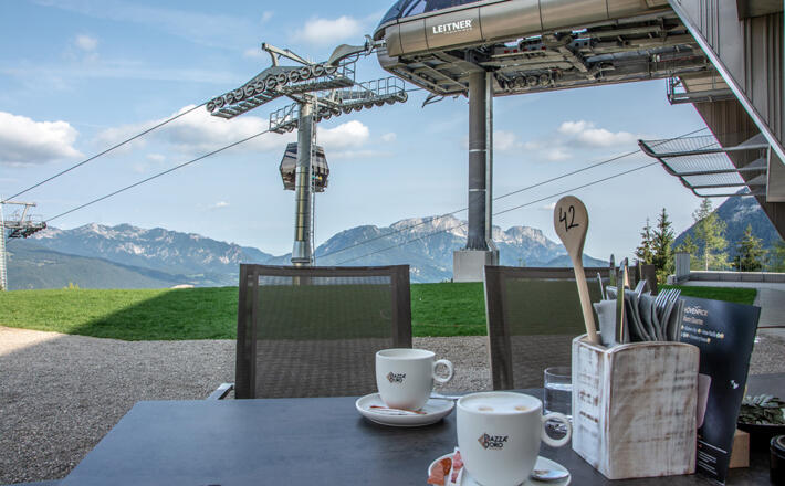 Auf der Terrasse der Halbzeit