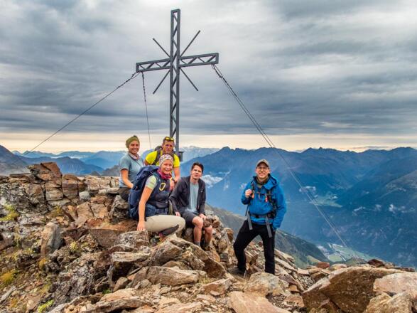 Wir haben den 3.110 Meter hohen Luibiskogel erreicht.