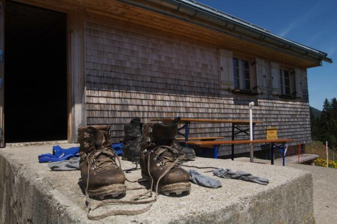 genagelter Bergschuhe