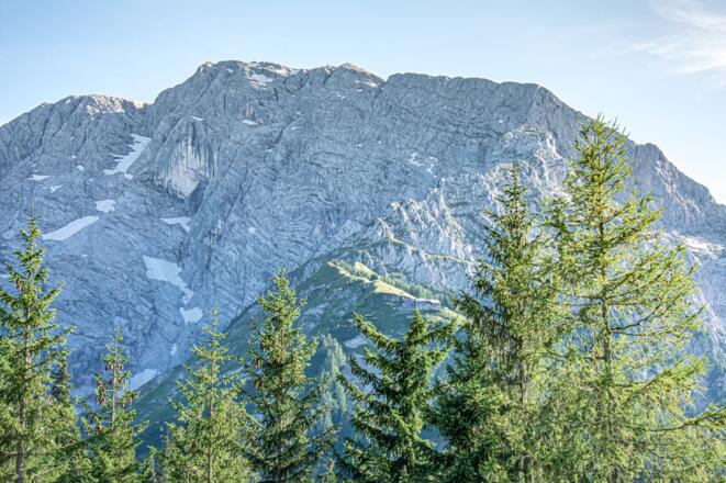 Blick zum Purtschellerhaus am Hohen Göll