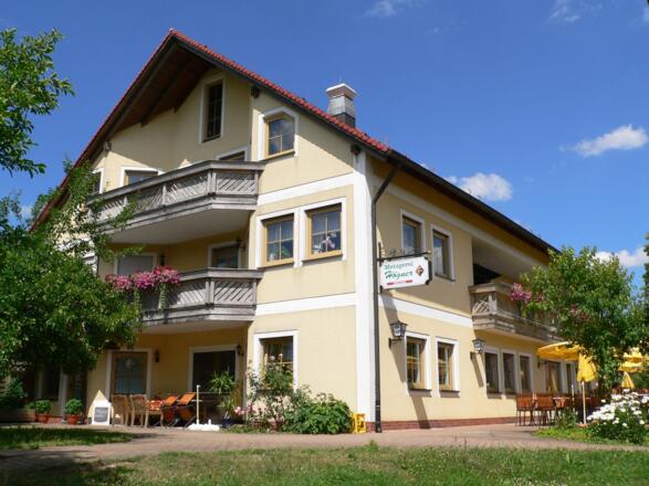 Gasthaus &quot;Zum Schloss&quot; in Poppberg