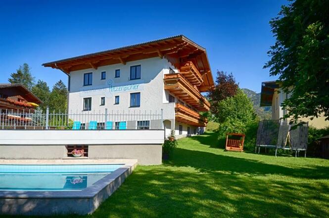 Haus, Garten, Pool