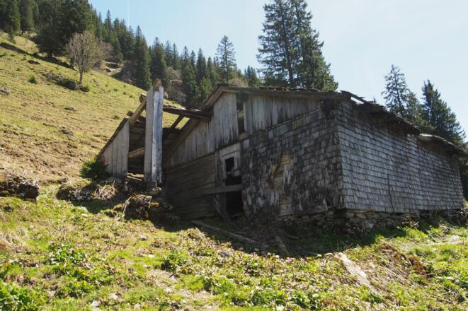 verfallene Hütte