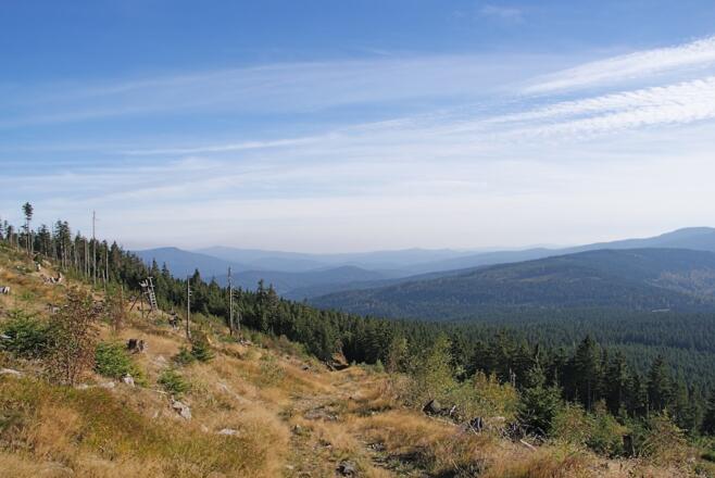 Abstiegsweg mit Blick zum Ausgangsspunkt