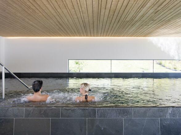 Hallenbad in der Traube Braz