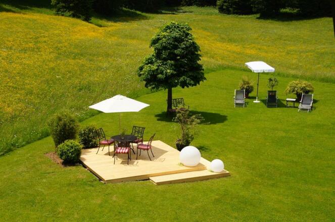 Garten & Liegewiese