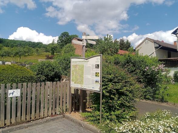 Wanderparkplatz Eschau - Wildensee am Friedhof