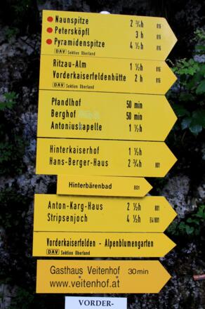Wegbaum im Kaisertal: Tourenziele gibt es zur Genüge.