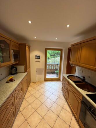 Küche Blick zum Südost Balkon