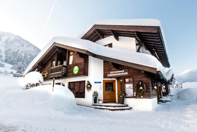 Gatterhof Winter Nebenhaus