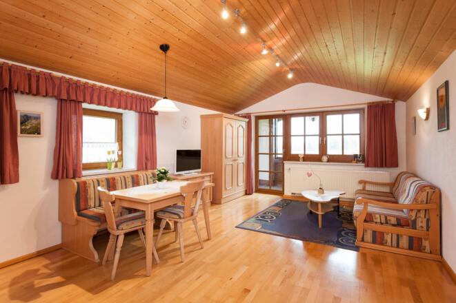 Heller Wohnbereich, Fewo Blumenwiese