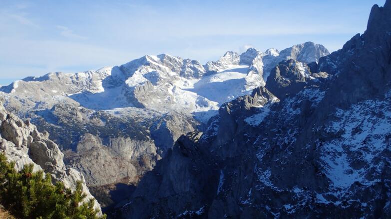 Dachsteinmassiv mit Gosaugletscher