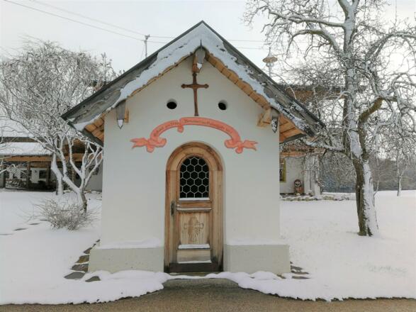 Dattl Kapelle Winter Außen