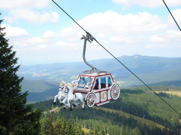 Die romantische Hochzeitsgondel der Arber-Bergbahn.