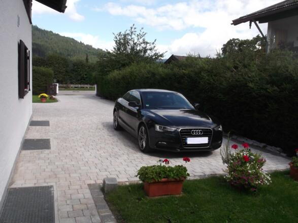 Ferienwohnung Haulle Kreuth am Tegernsee Gästeparkplatz