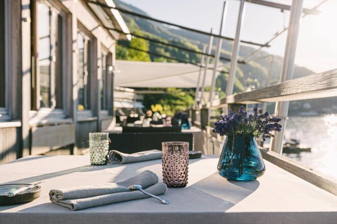 Terasse mit Traunseeblick_Restaurant Bootshaus