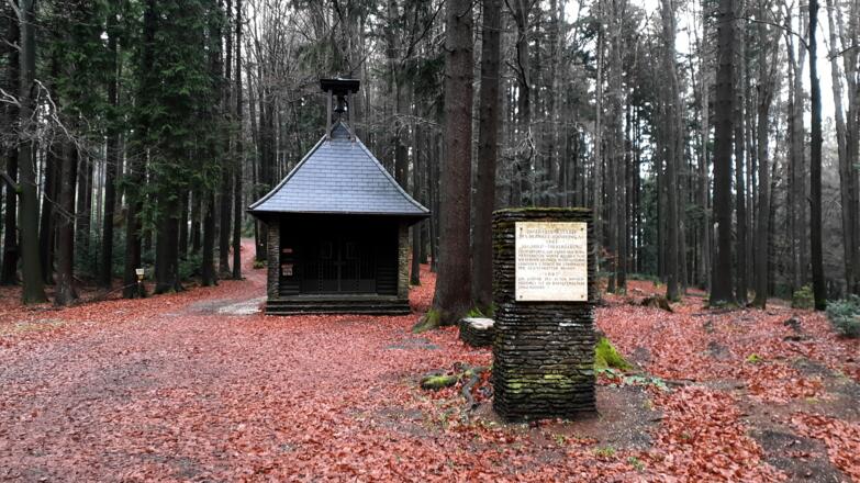 Jägerbildkapell 836m, links vorbei