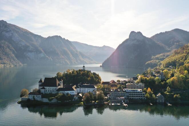 Seehotel Das Traunsee mit Restaurant Bootshaus auf