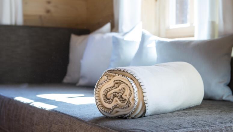 Chaise lounge in den Schlafzimmer des Luxuschalet