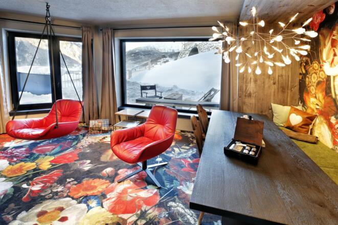 Chill-Lounge Top1