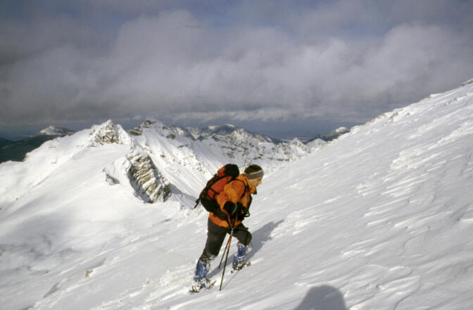 Kurz vor dem Gipfel (Hintergund Schöttelkarspitze).