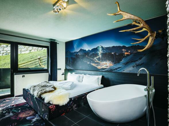 Bedroom 1 - Top2