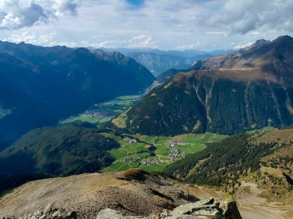 Wanderung Hemerkogel - Blick auf Niederthai