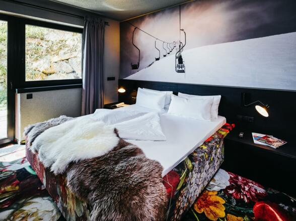 Bedroom1 - Top1