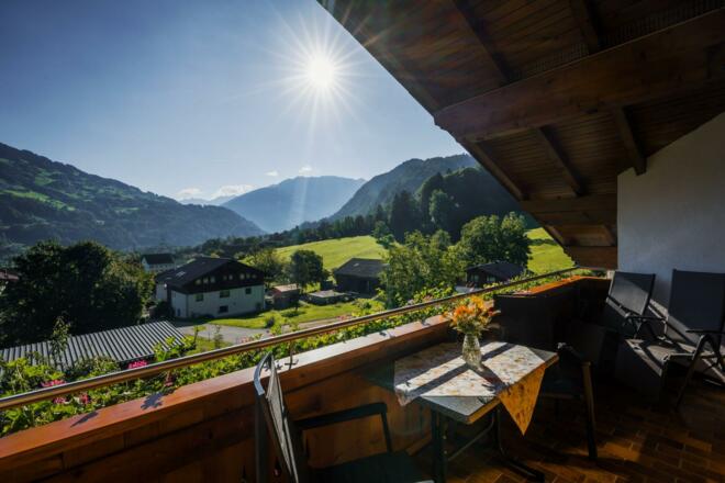 Wunderschöne Aussicht vom Balkon auf das Hochjoch